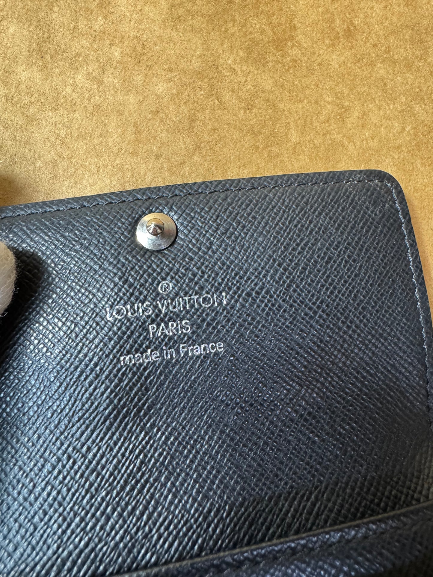 LOUIS VUITTON Damier Graphite Multicle 6