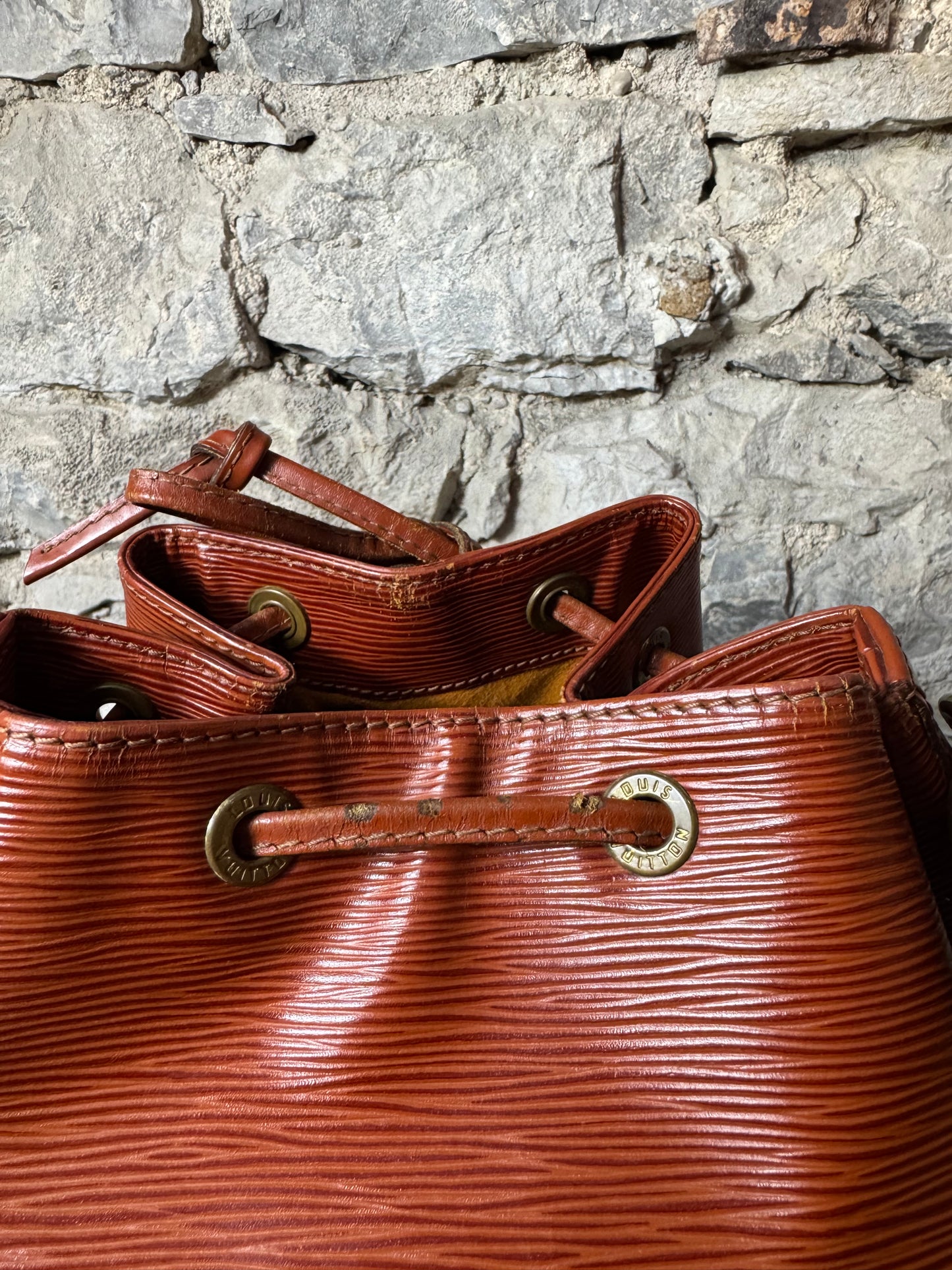 Louis Vuitton Noé Grande Epi Leder Braun – Vintage