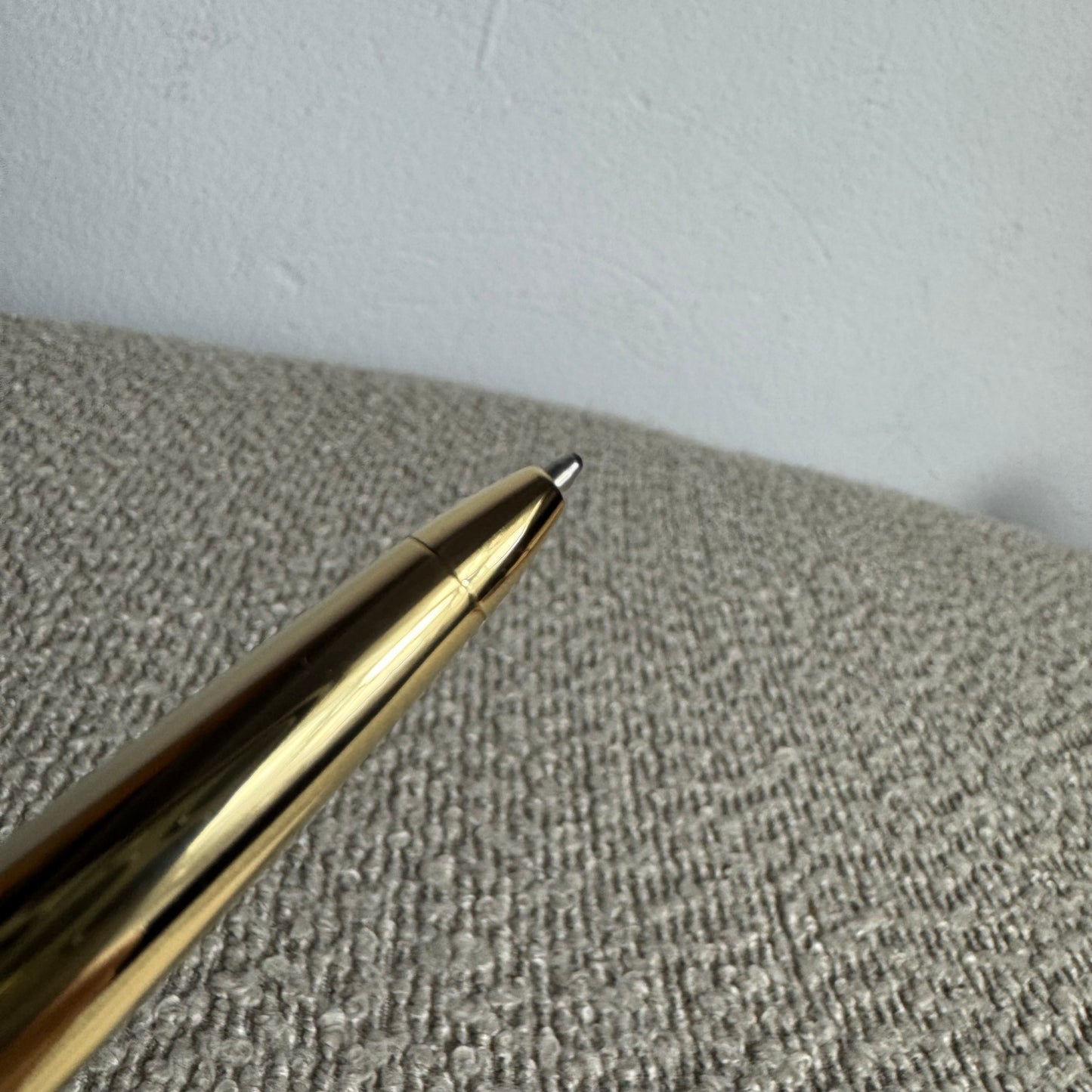 S.T. Dupont Ellipsis Gold-Finish Kugelschreiber