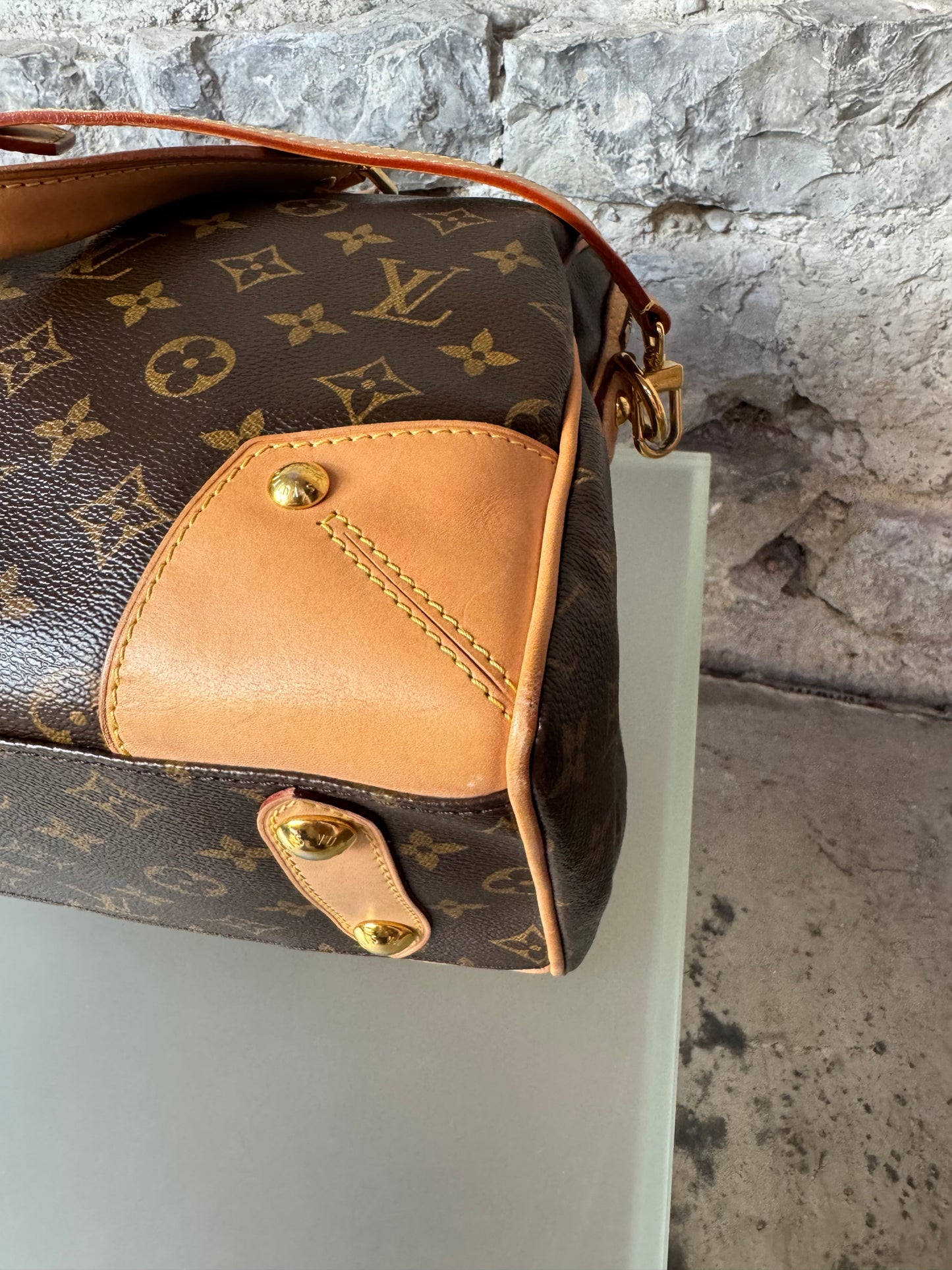 Louis Vuitton Retiro Monogram