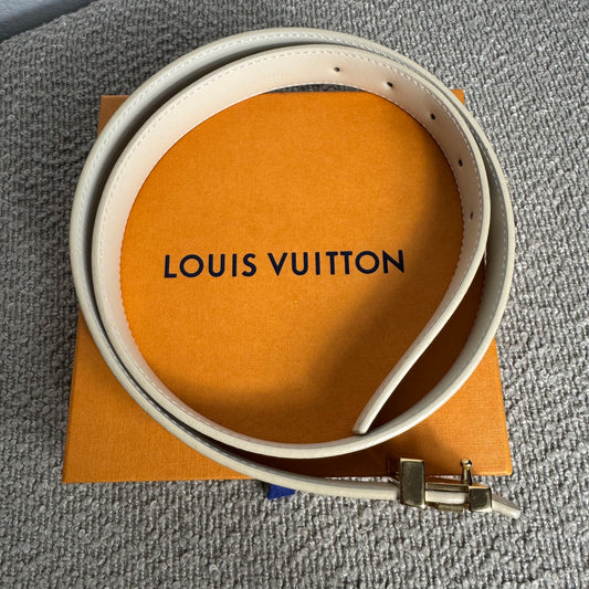 Louis Vuitton Initiales Gürtel Damier Azur 25 mm