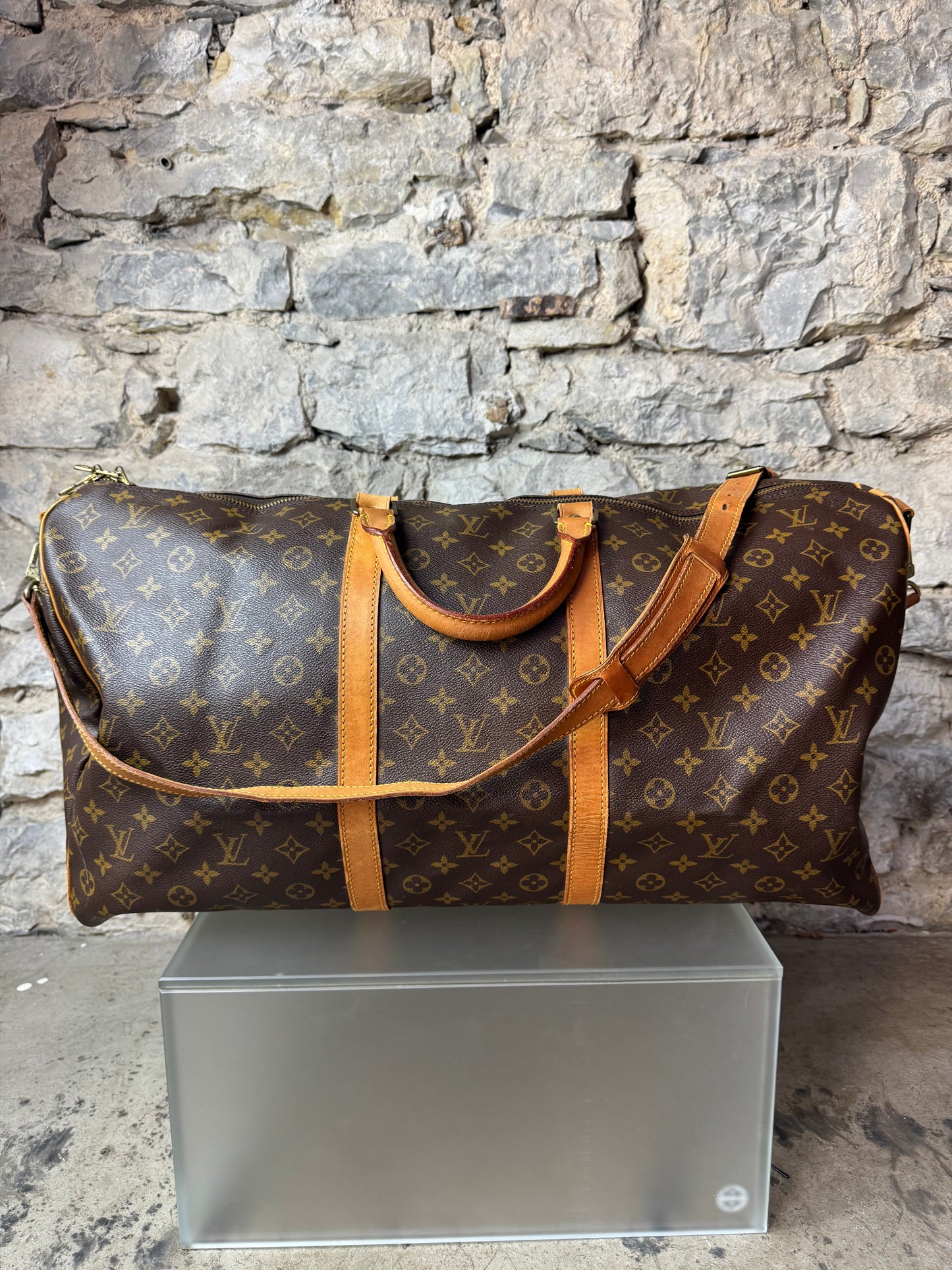 Louis Vuitton Keepall Bandoulière 60 – Monogram Canvas
