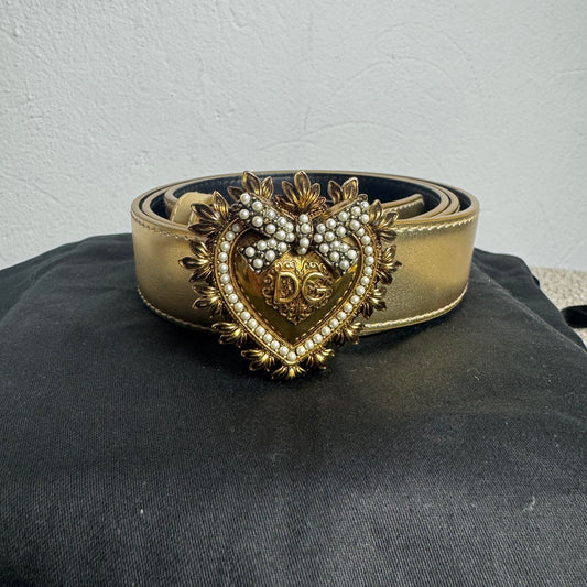 Dolce & Gabbana Devotion Gürtel – Gold mit Herz-Schnalle (Gr. 100 cm)