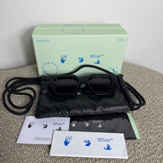 Off-White „Virgil“ Sunglasses (Black/Red)