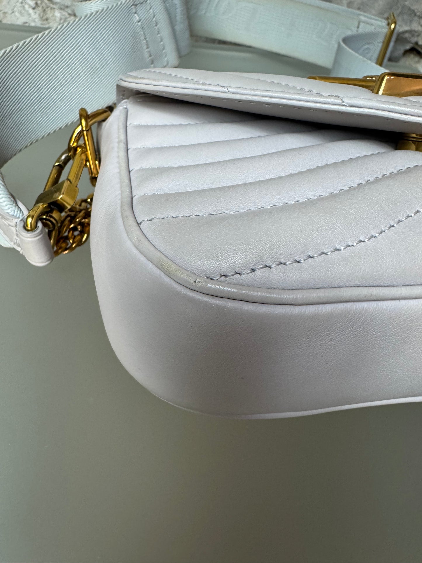 Louis Vuitton New Wave Multi Pochette – Grau