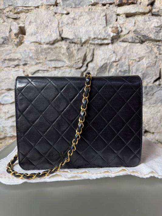 Chanel Classic Flap Bag Timeless – Zeitlose Eleganz mit modernem Twist
