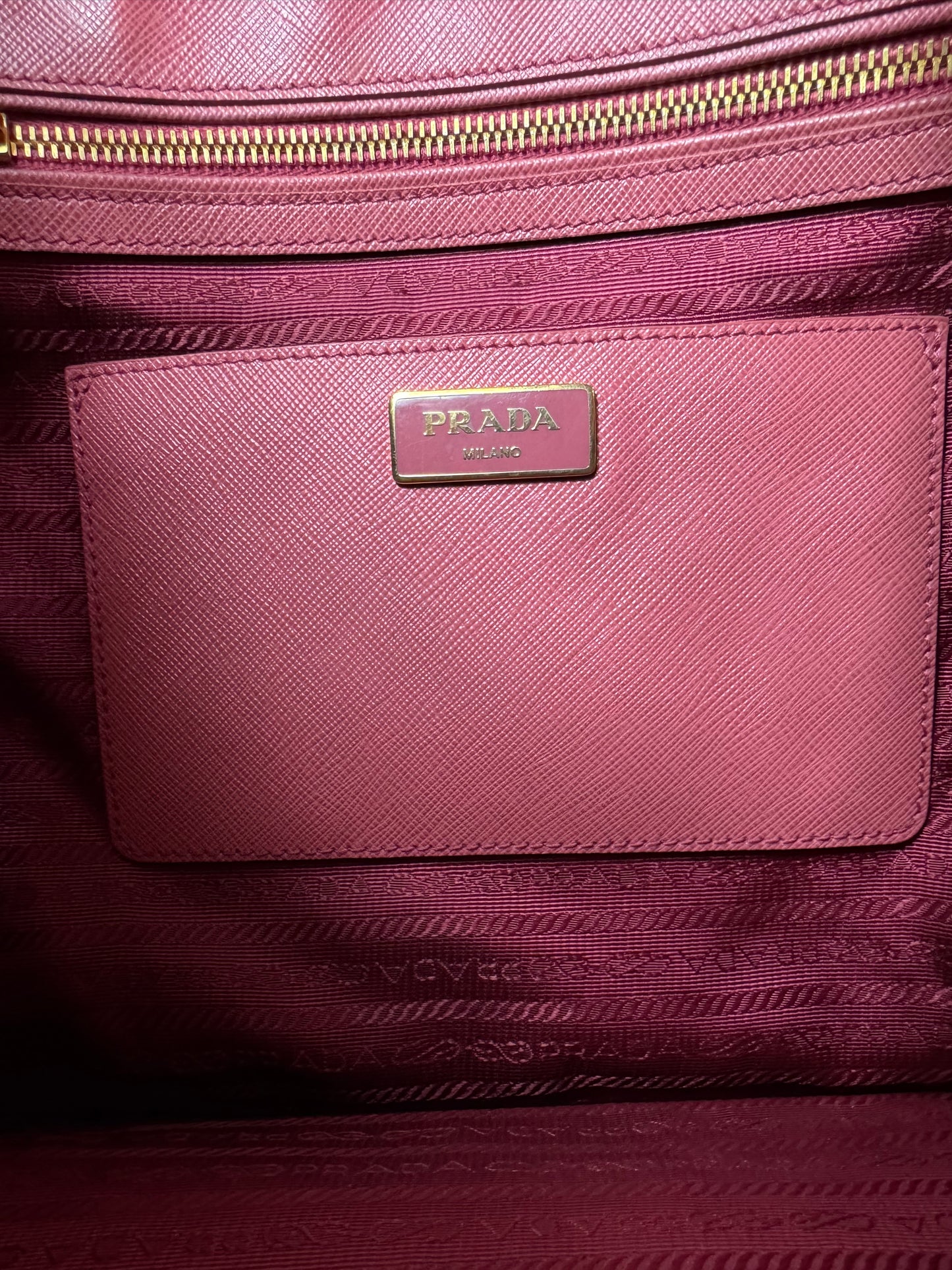 Prada Galleria Saffiano Colorblock Handtasche – Rosa