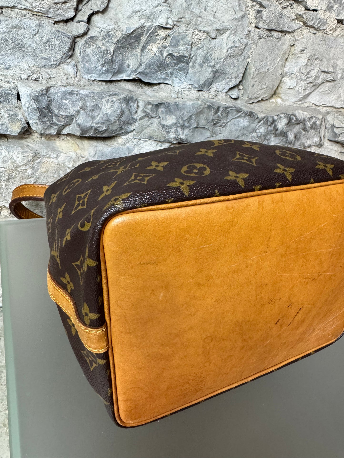 Louis Vuitton Petit Noé Schultertasche – Monogram Canvas
