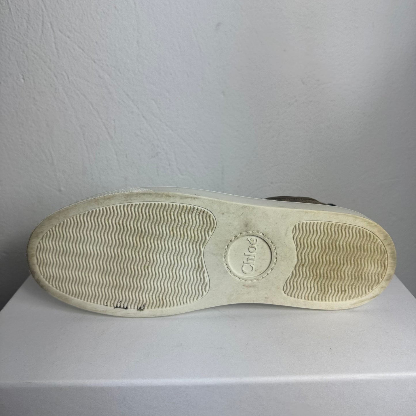 Chloé Lauren Lace Sneaker – Dark Grey (Size 41)