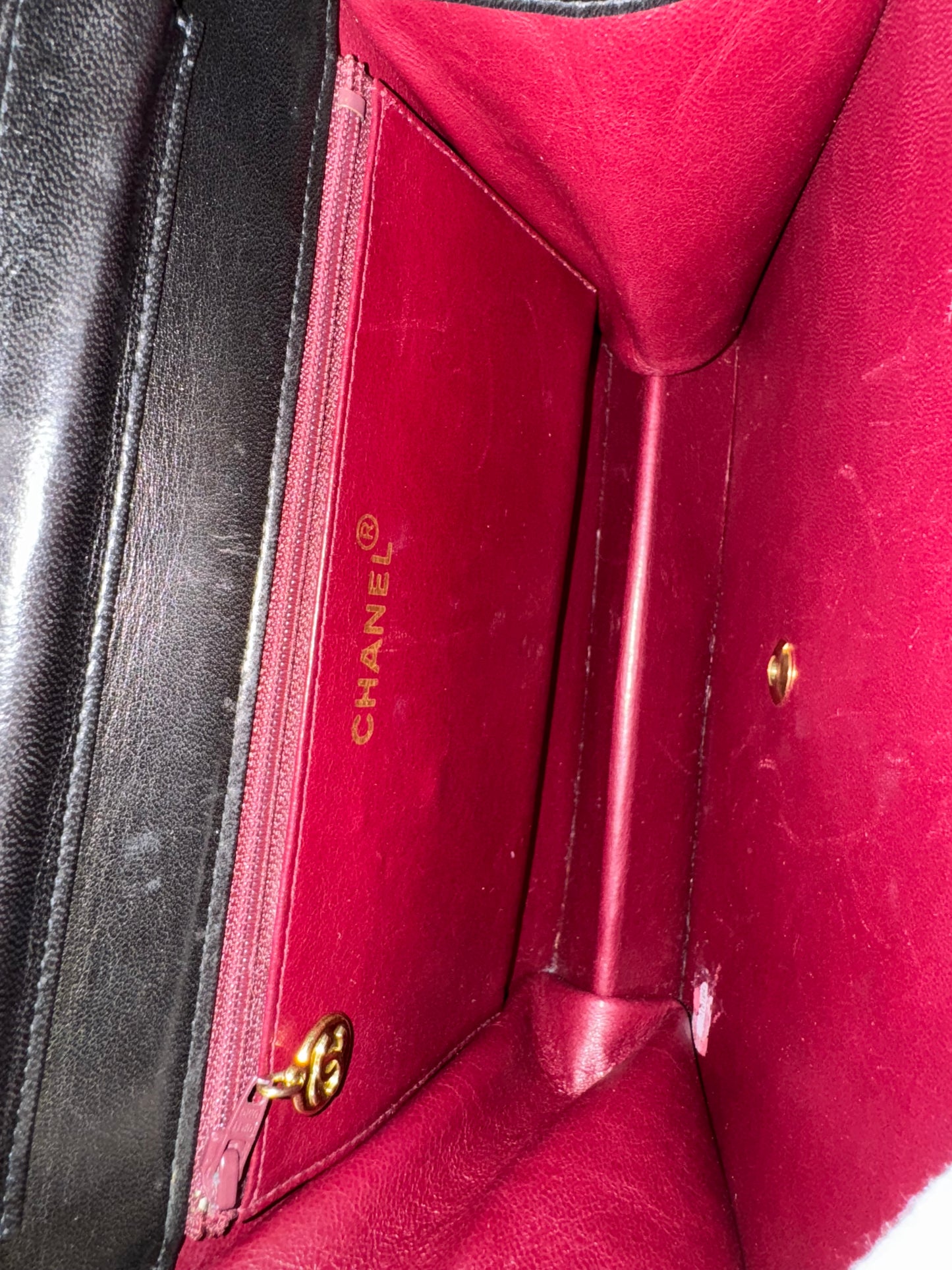 Chanel Classic Flap Bag Timeless – Zeitlose Eleganz mit modernem Twist
