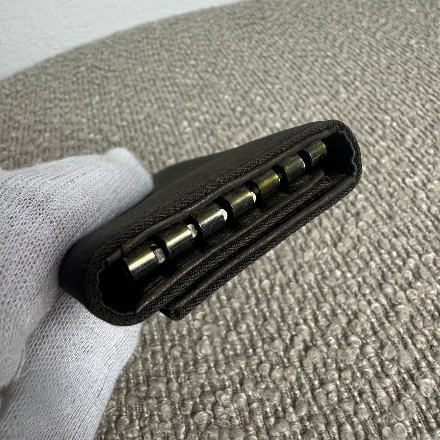 PRADA Nylon Schlüssel-Etui 6-fach Schwarz Saffiano