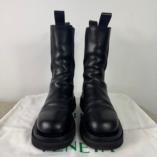 Bottega Veneta The Lug Chelsea Boots – Schwarzes Leder – Gr. 38