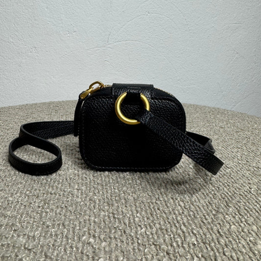 Valentino Garavani VLogo AirPods Case – Leder