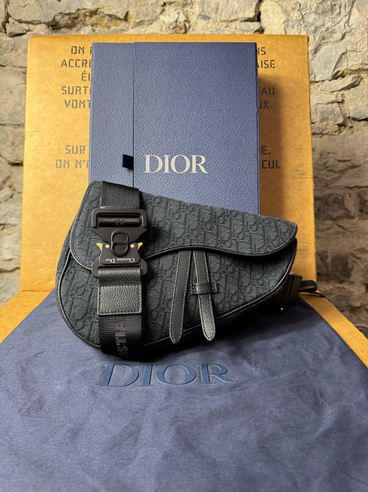 Saddle Bag Dior Oblique Jacquard in Schwarz