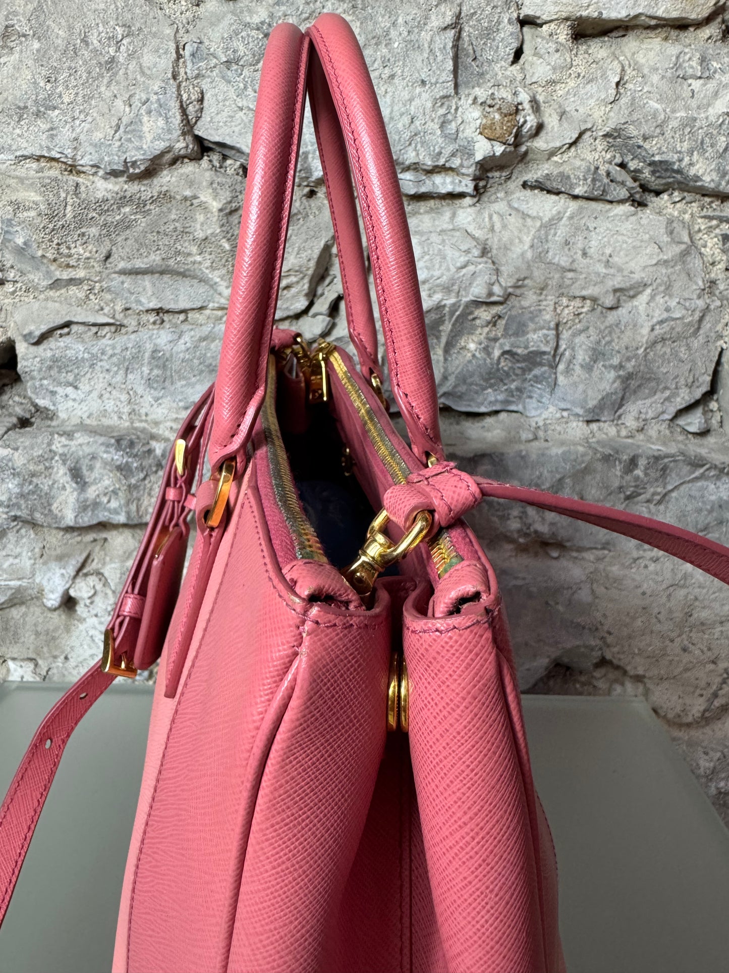 Prada Galleria Saffiano Colorblock Handtasche – Rosa