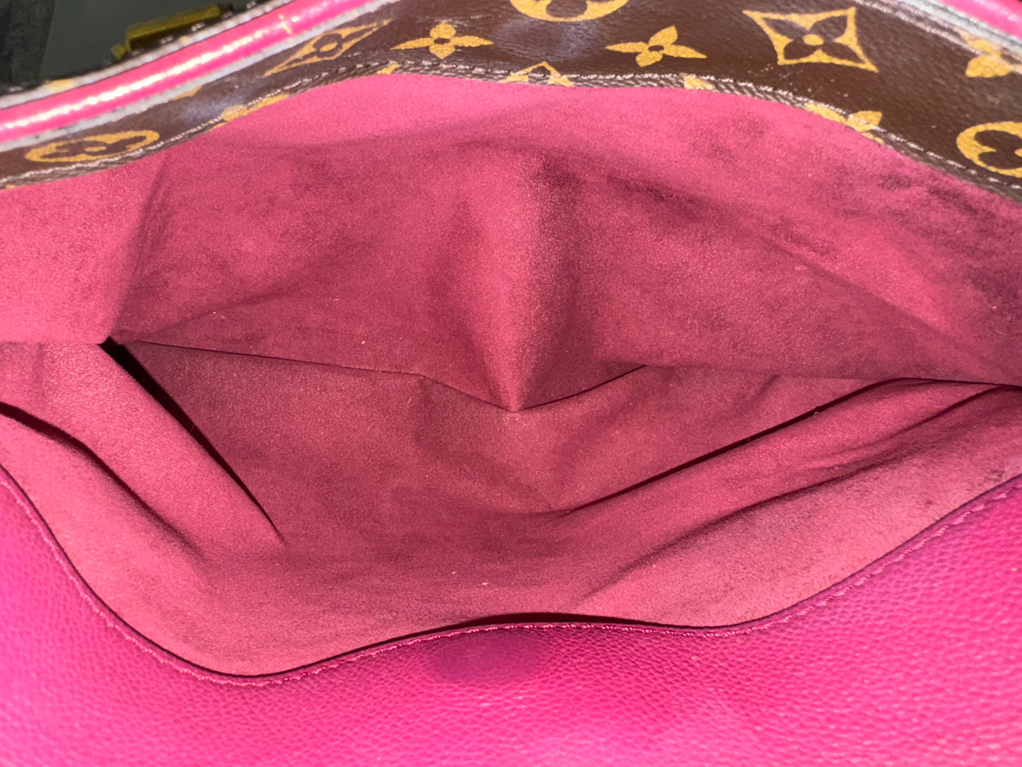Louis Vuitton Pallas MM Monogram