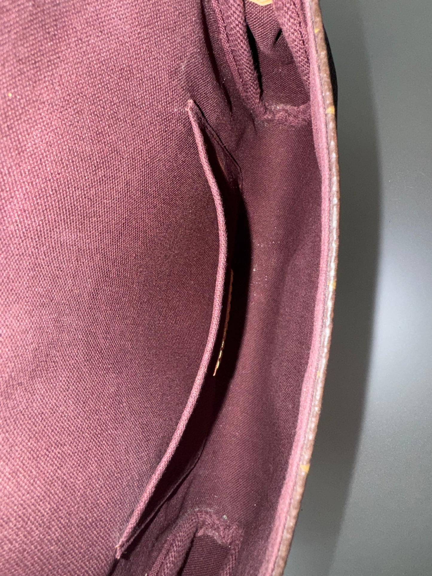 Louis Vuitton Pochette Favorite PM – Monogram Canvas