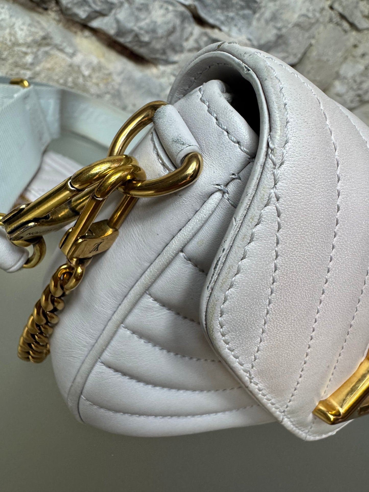 Louis Vuitton New Wave Multi Pochette – Grau