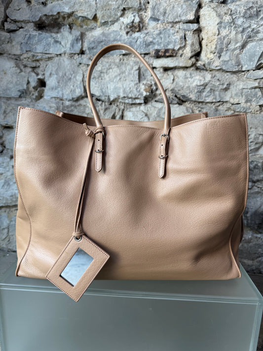 Balenciaga Papier A4 Shopper – Beige Leder