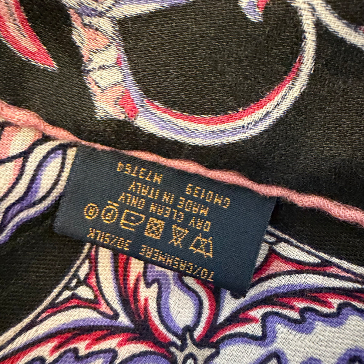 Louis Vuitton Kaschmir-Seiden-Tuch M73764 – Schwarz / Rosa / Lila