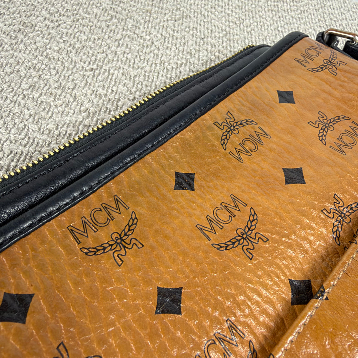 MCM Vintage Crossbody Tasche – Visetos Cognac
