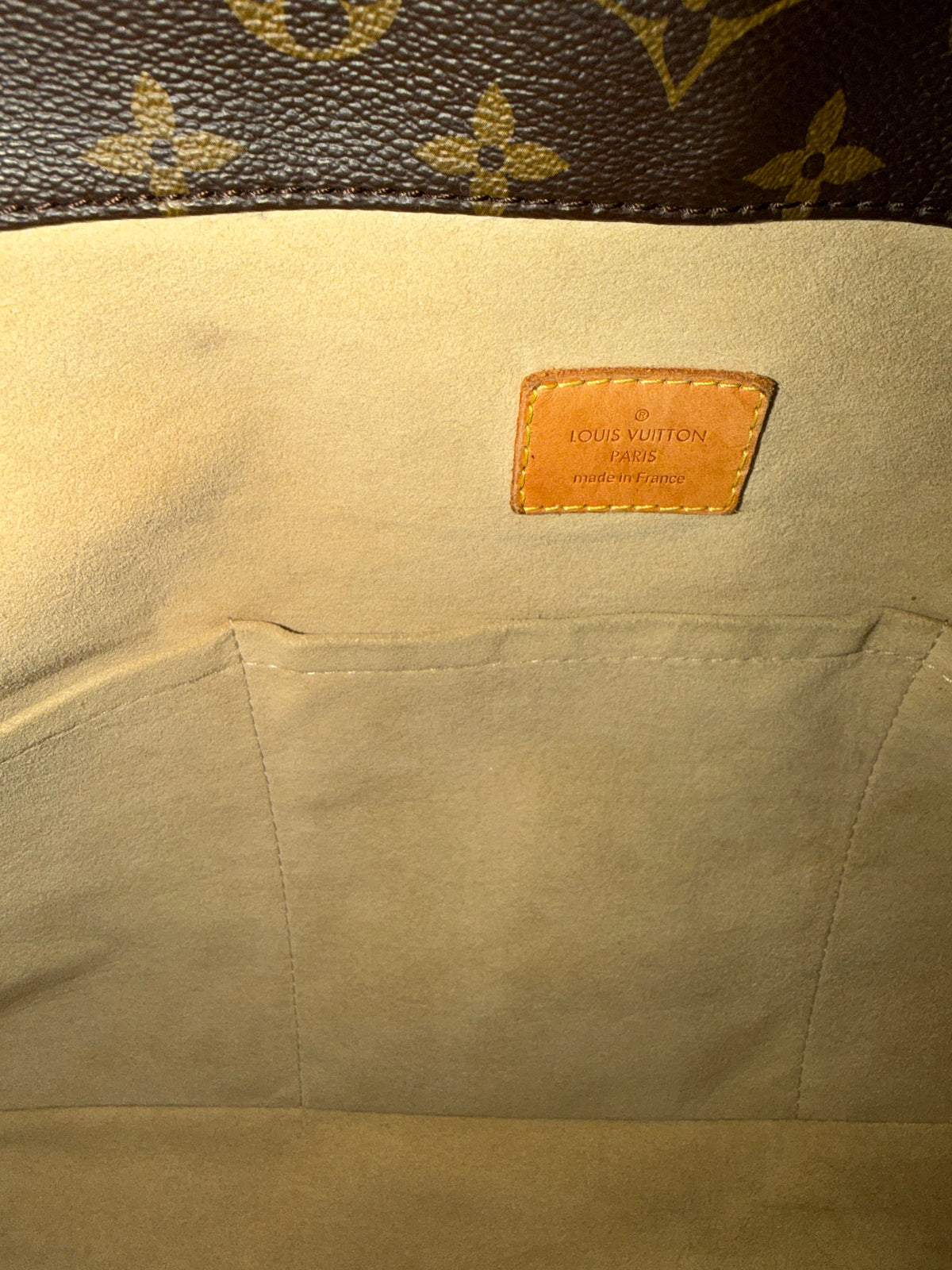 Louis Vuitton Artsy MM – Monogram Canvas