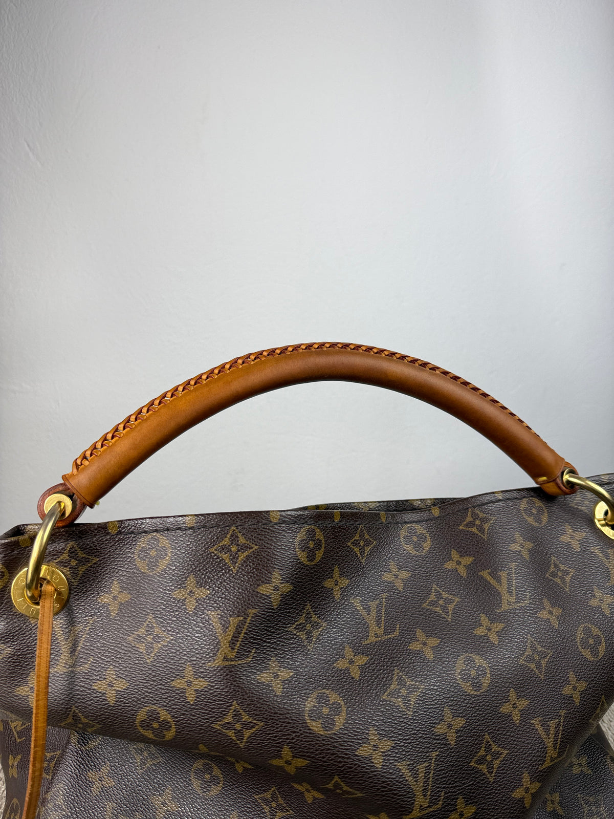 Louis Vuitton Artsy MM – Monogram Canvas