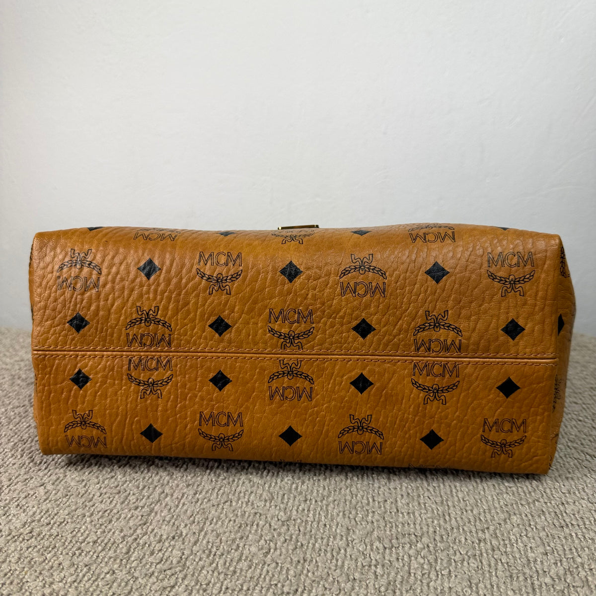 MCM Klara Hobo Bag Small – Visetos Cognac