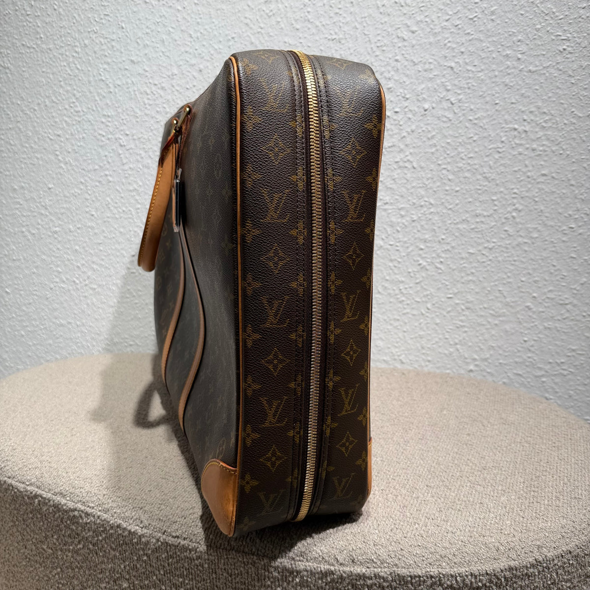 Louis Vuitton Sirius 55 – Monogram Canvas mit originalem Kleidersack