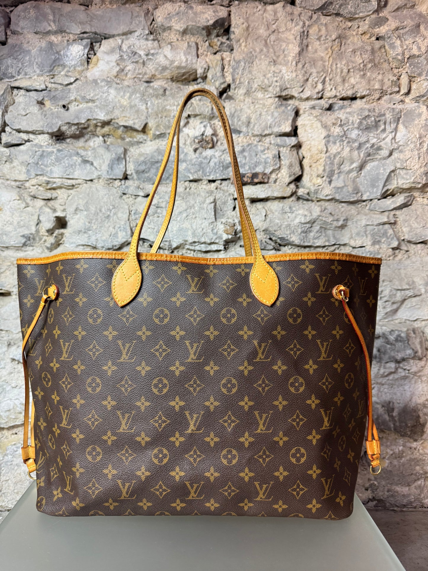 Louis Vuitton Neverfull GM – Monogram Canvas