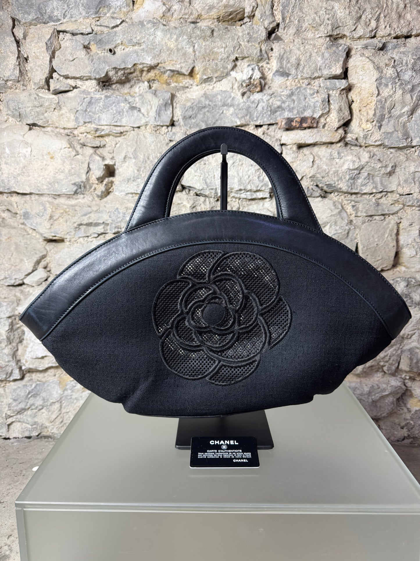 Chanel Tragetasche aus Leinen und Leder – Schwarz