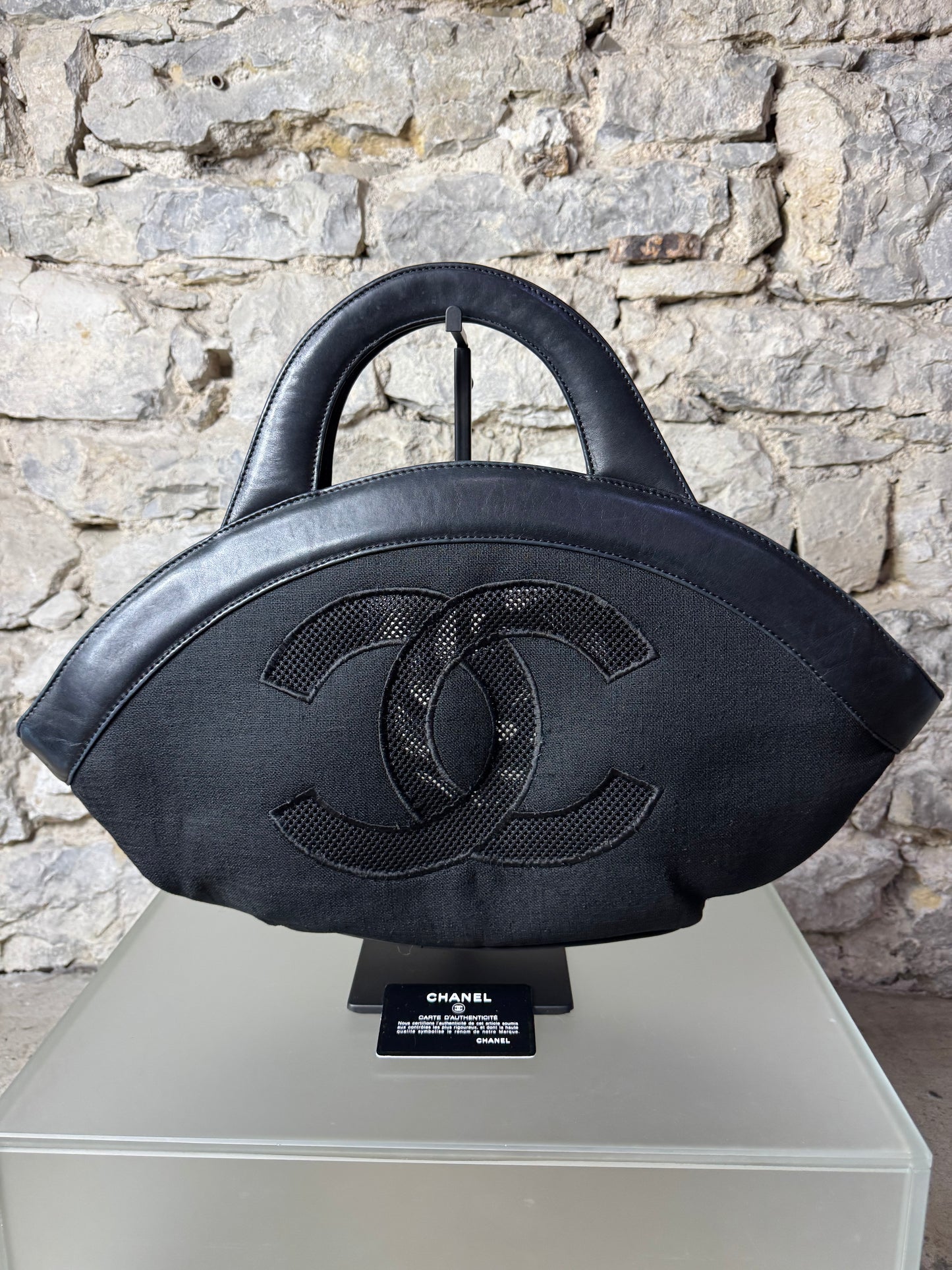 Chanel Tragetasche aus Leinen und Leder – Schwarz