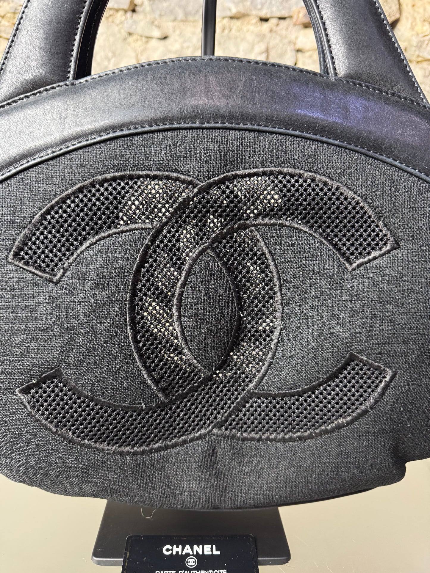 Chanel Tragetasche aus Leinen und Leder – Schwarz