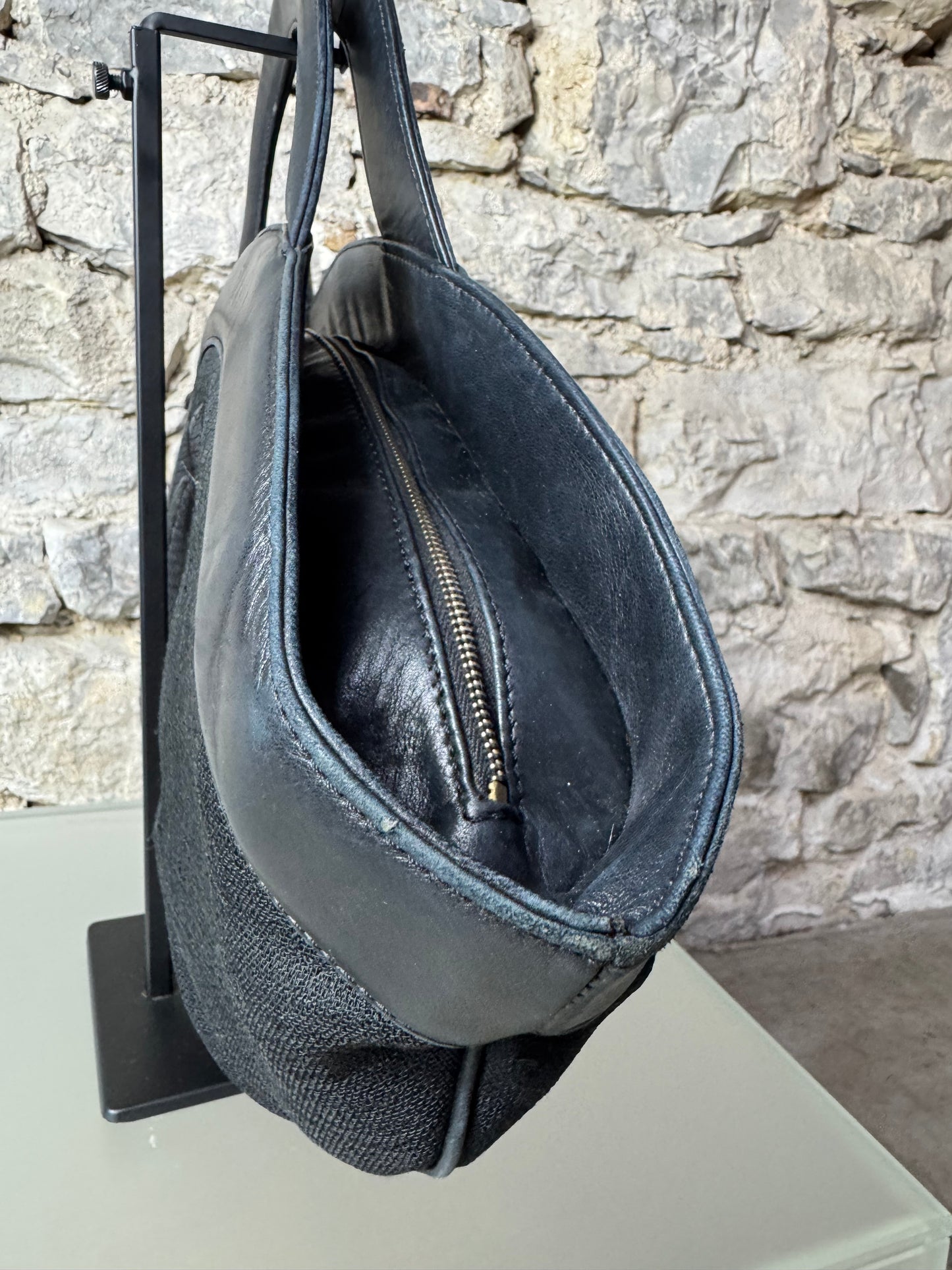 Chanel Tragetasche aus Leinen und Leder – Schwarz
