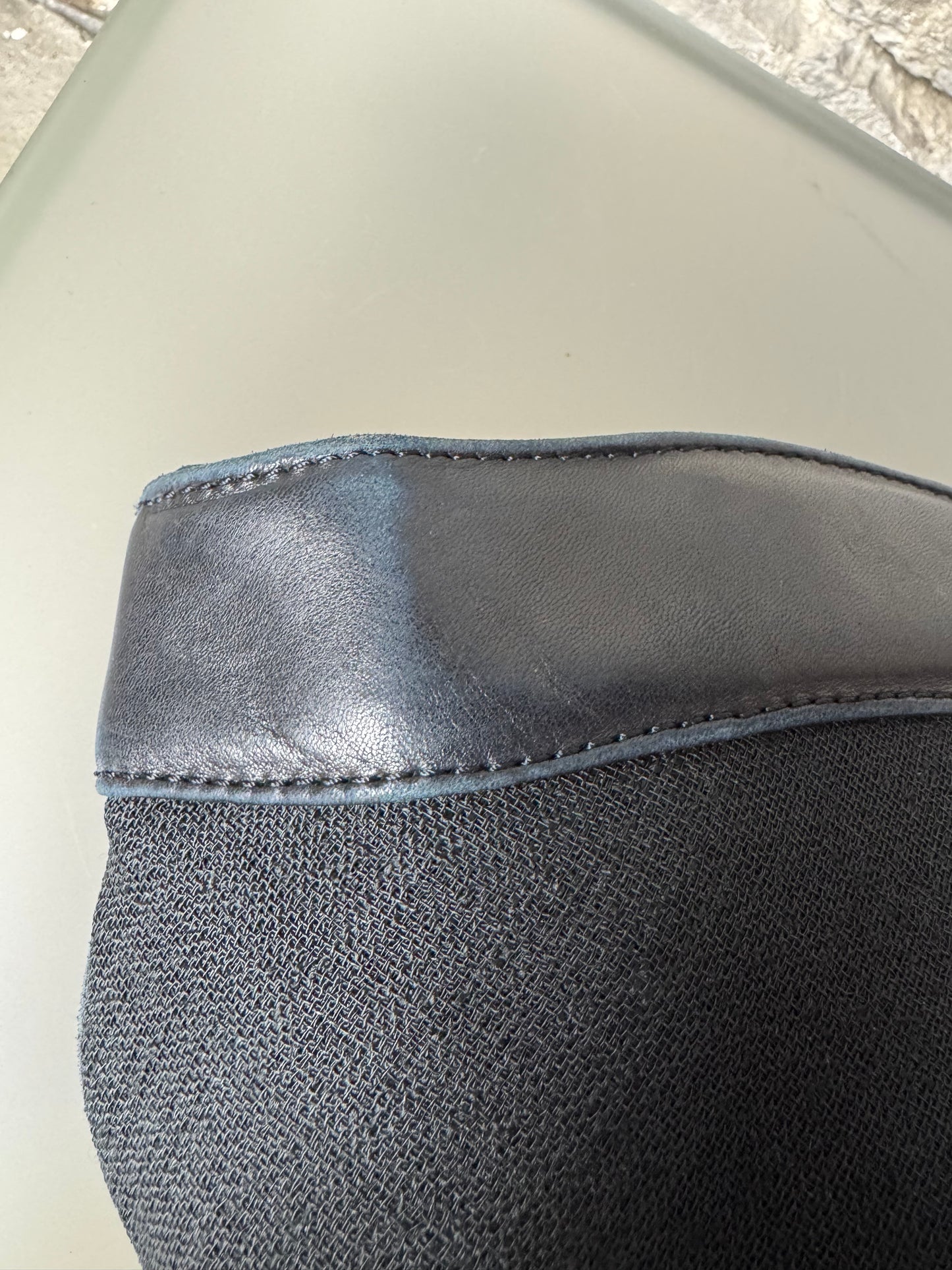 Chanel Tragetasche aus Leinen und Leder – Schwarz