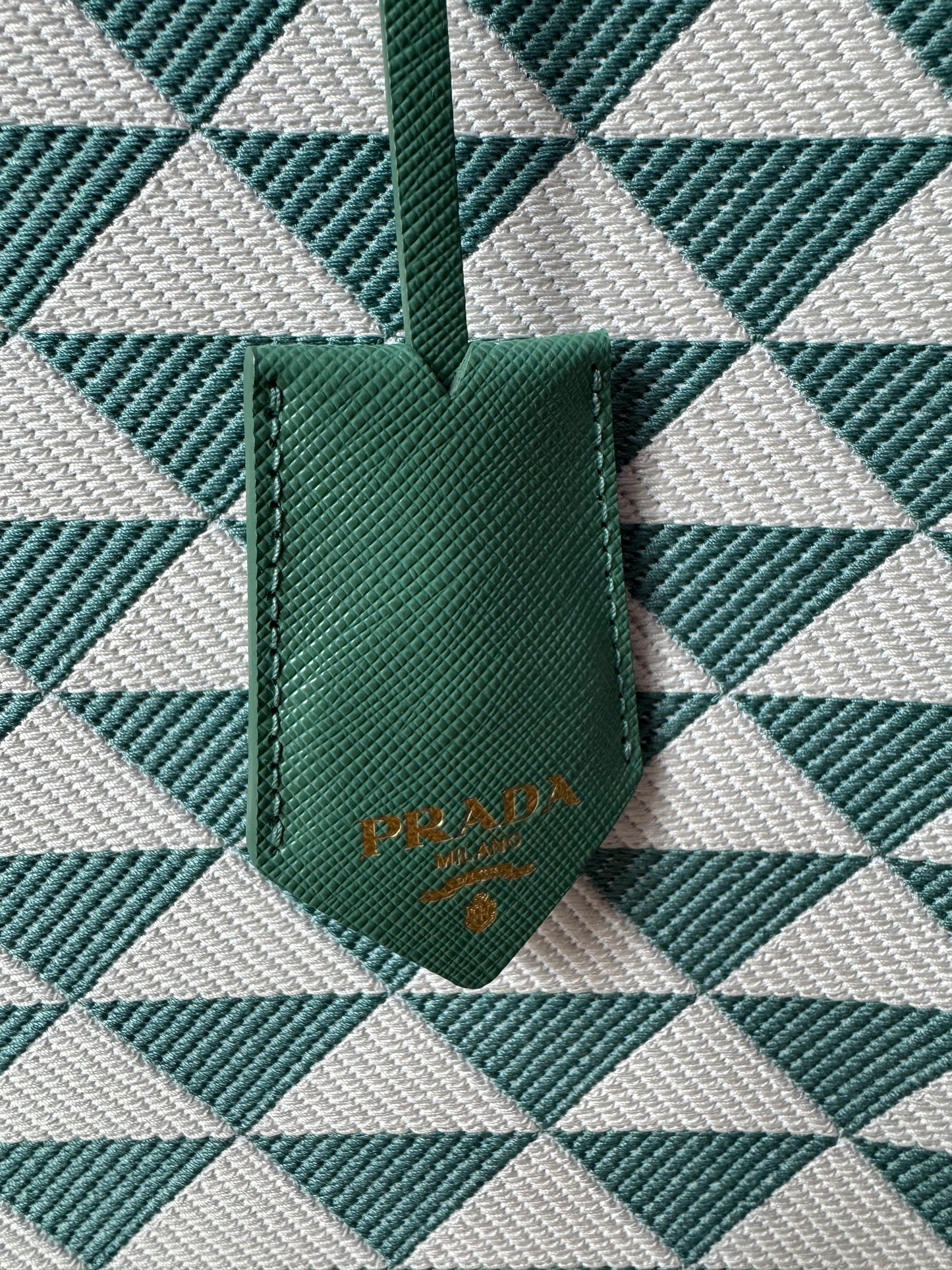 Prada Triangolo Jacquard Handtasche Weiß Grün
