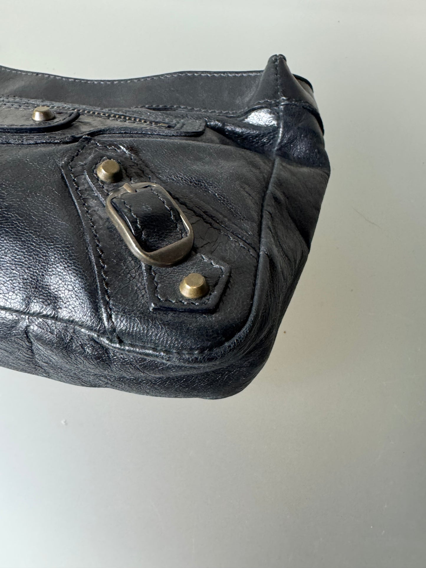 Balenciaga Classic Clutch aus Leder in Schwarz