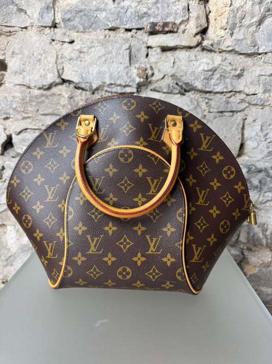 Louis Vuitton Ellipse MM Monogram Canvas