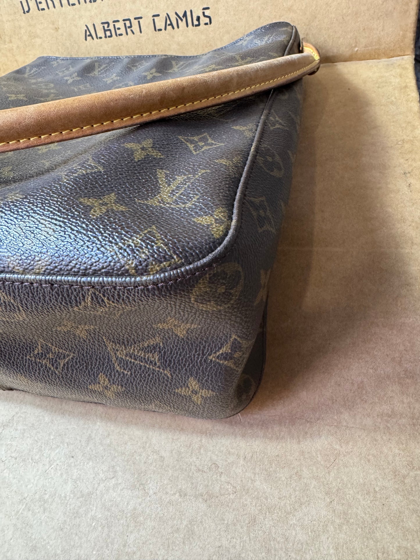 Louis Vuitton Looping GM – Monogram Canvas