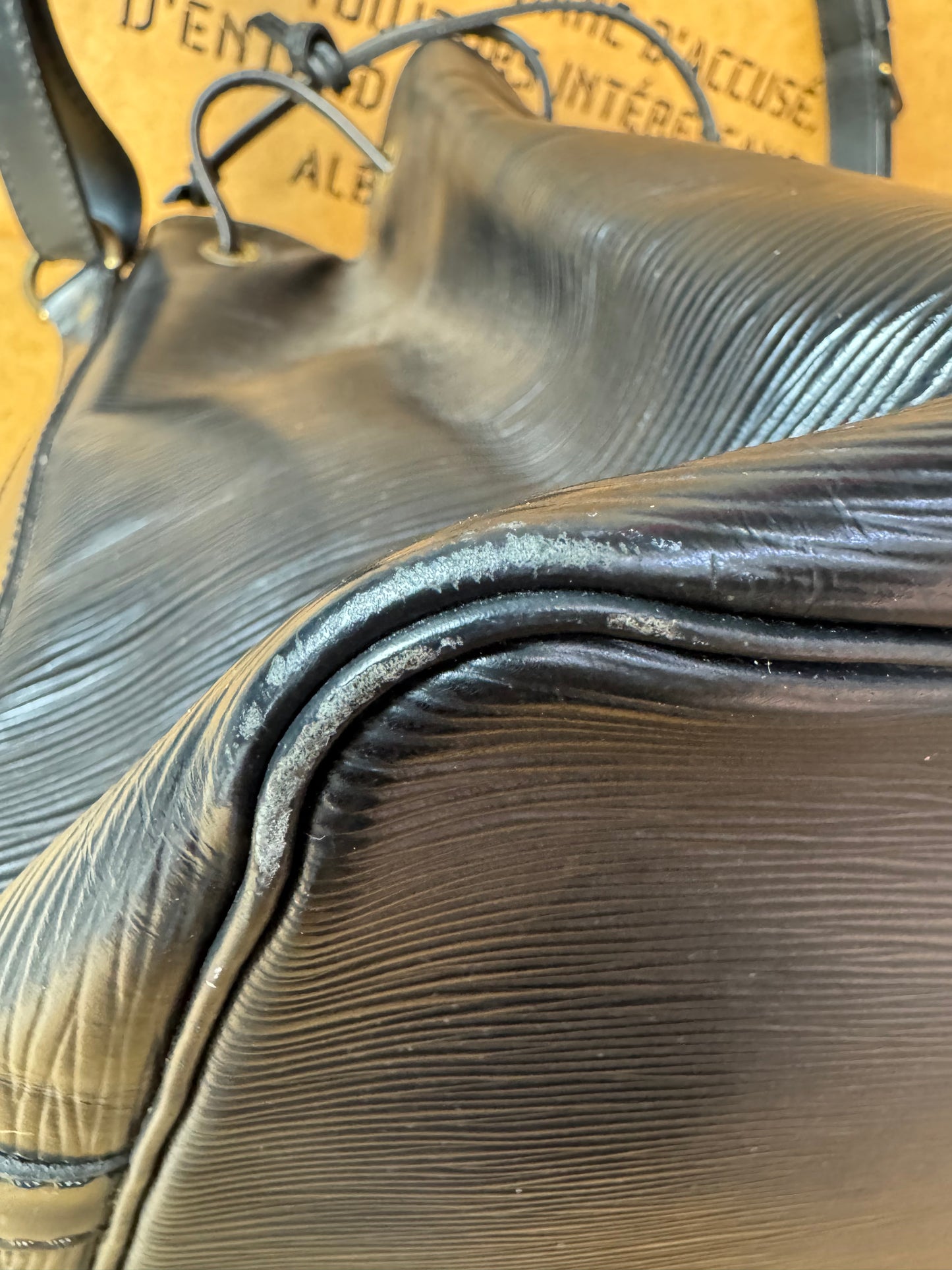 Louis Vuitton Sac Noe Petit Epi Leder schwarz