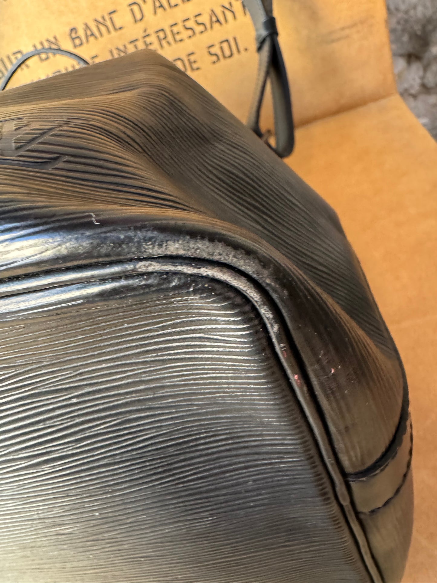 Louis Vuitton Sac Noe Petit Epi Leder schwarz