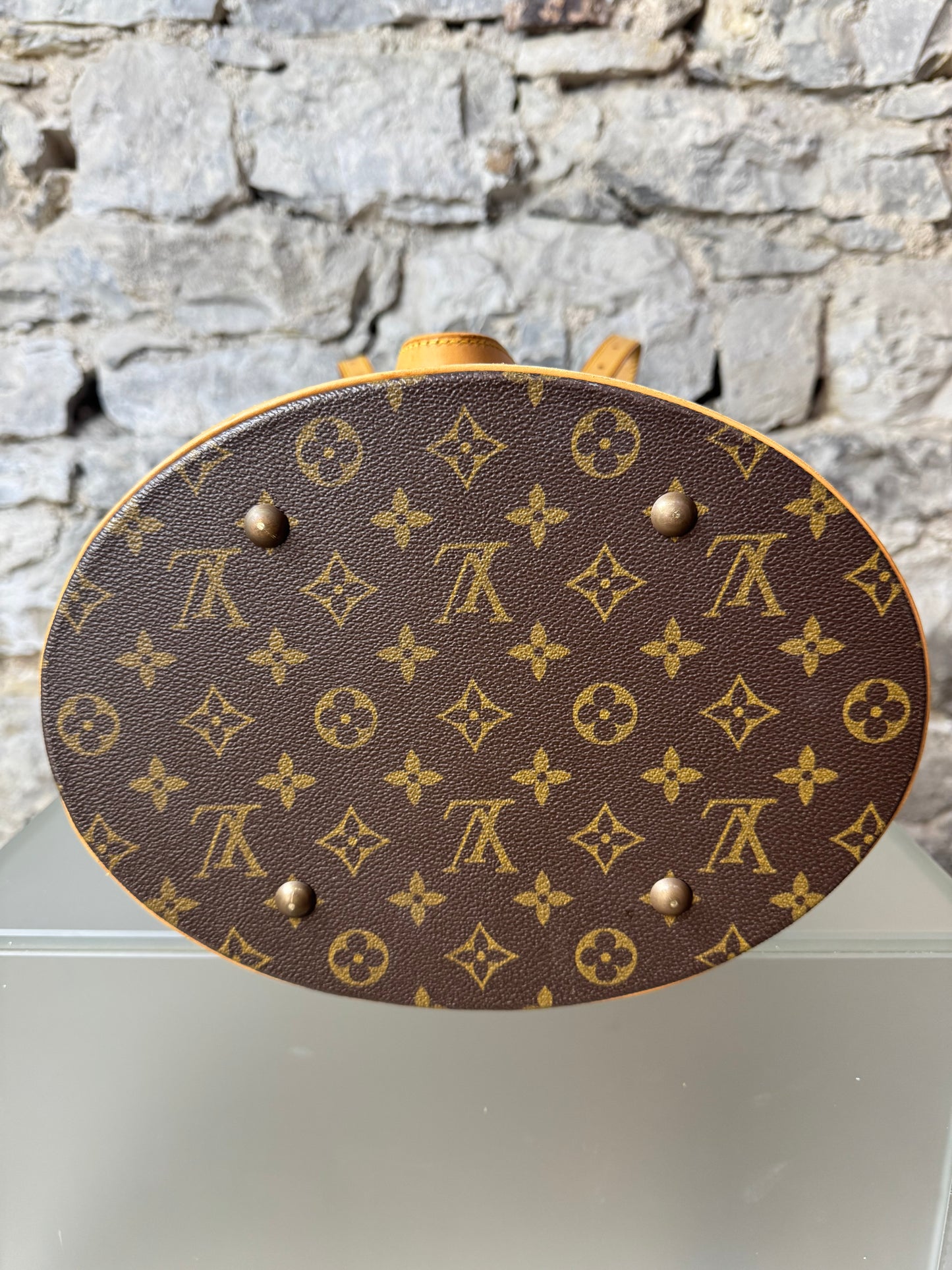 Louis Vuitton Bucket GM - Monogram Canva