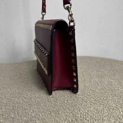 Valentino Garavani Rockstud Leder Flap Bag – Burgundy