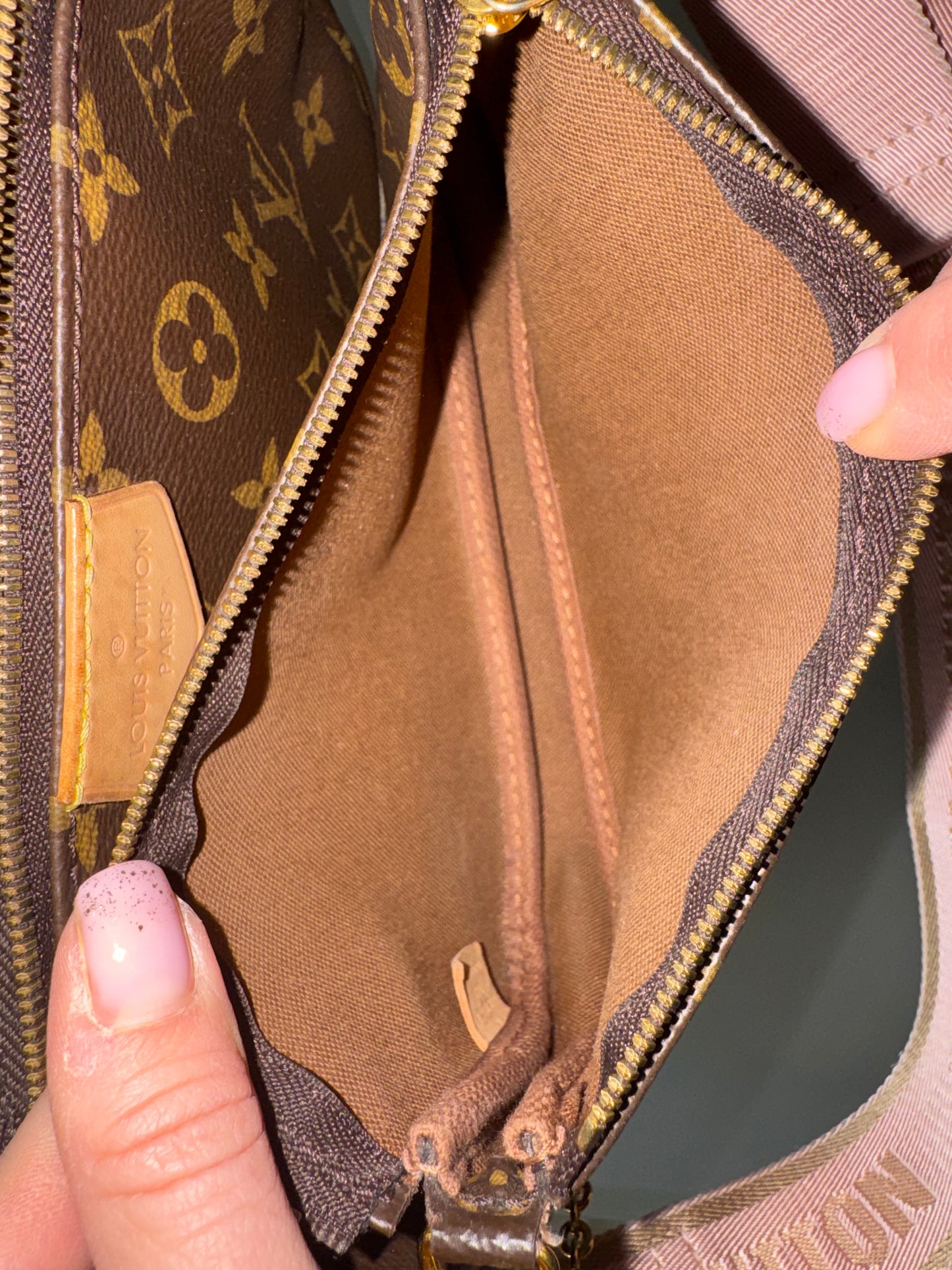 Louis Vuitton Multi Pochette – Monogram