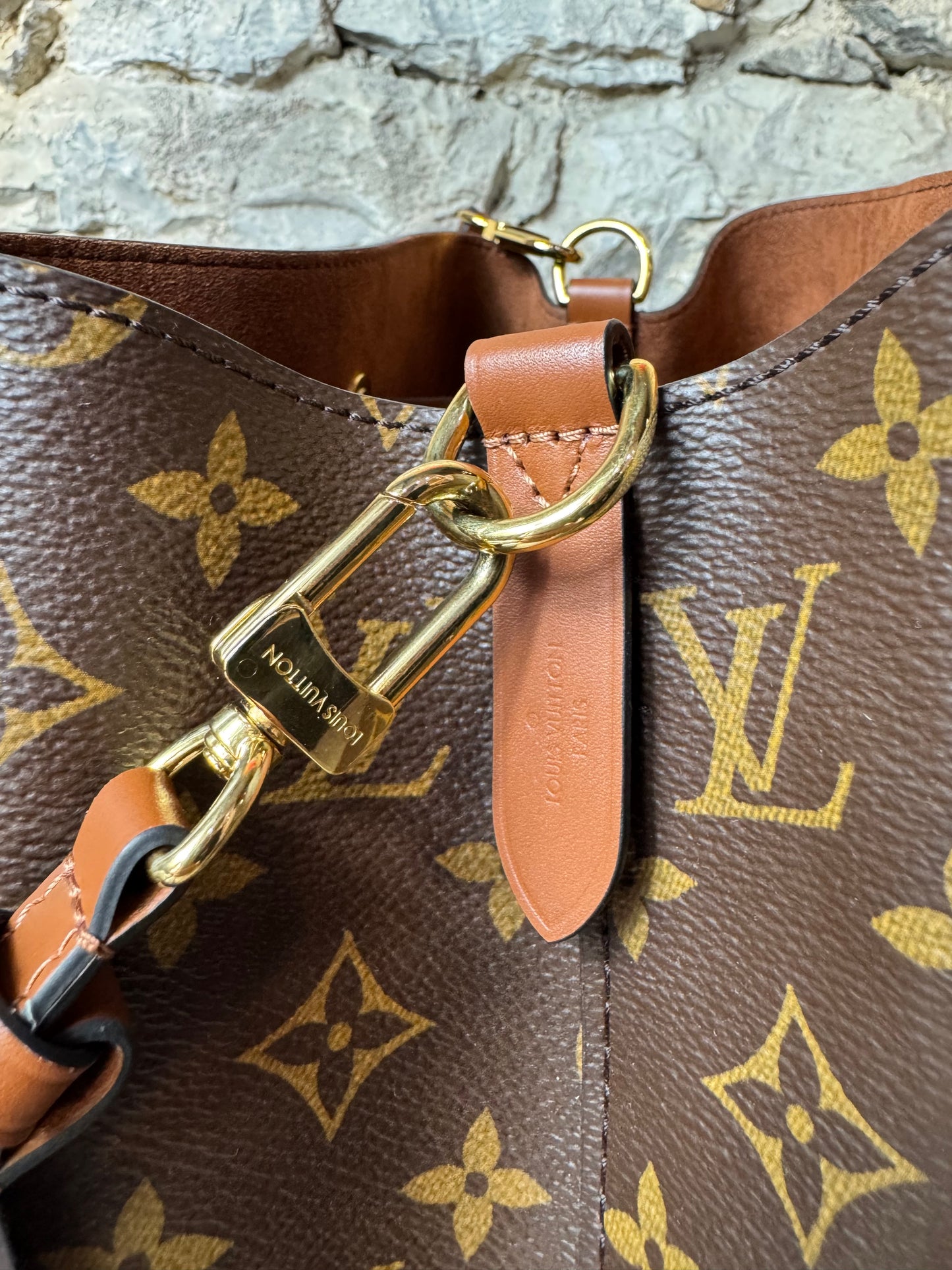 Louis Vuitton Néo Noé – Caramel