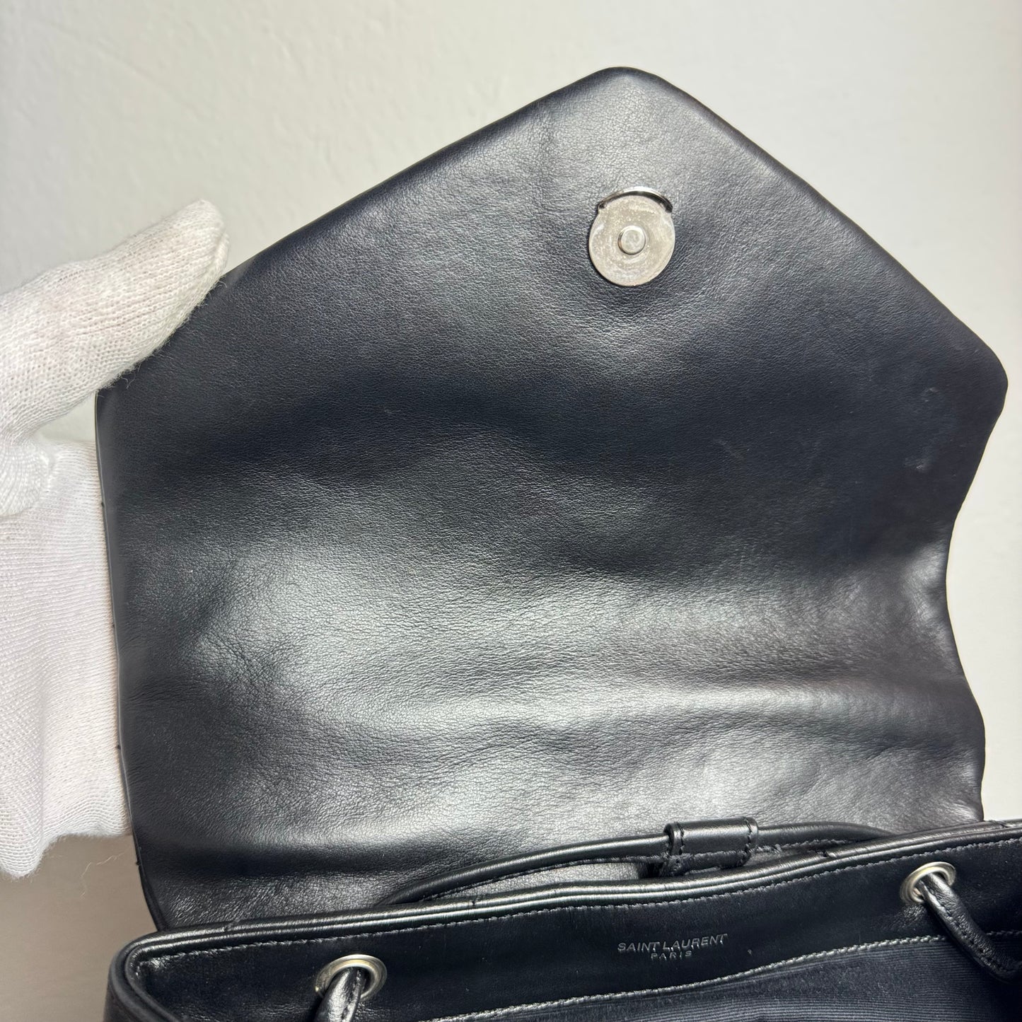 Saint Laurent Loulou Rucksack Matelassé-Leder Schwarz