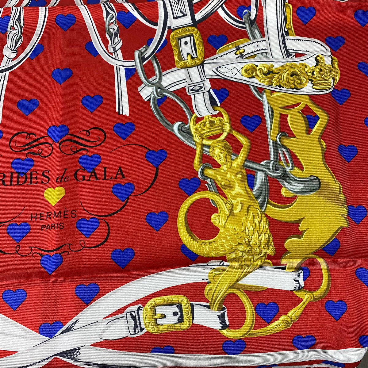 Hermès Carré 90 „Brides de Gala LOVE“ – Seidentuch Sonderedition