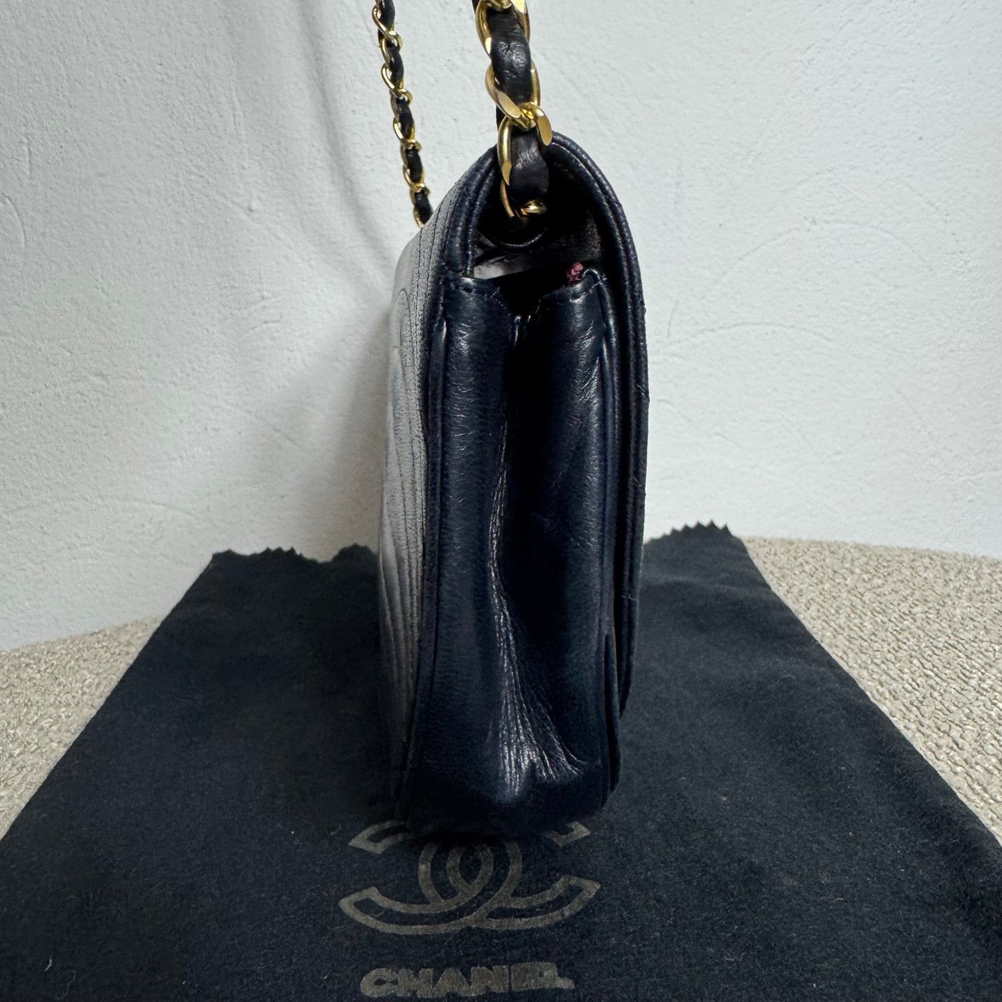 Chanel Vintage Coco Chain Umhängetasche Navy Blue