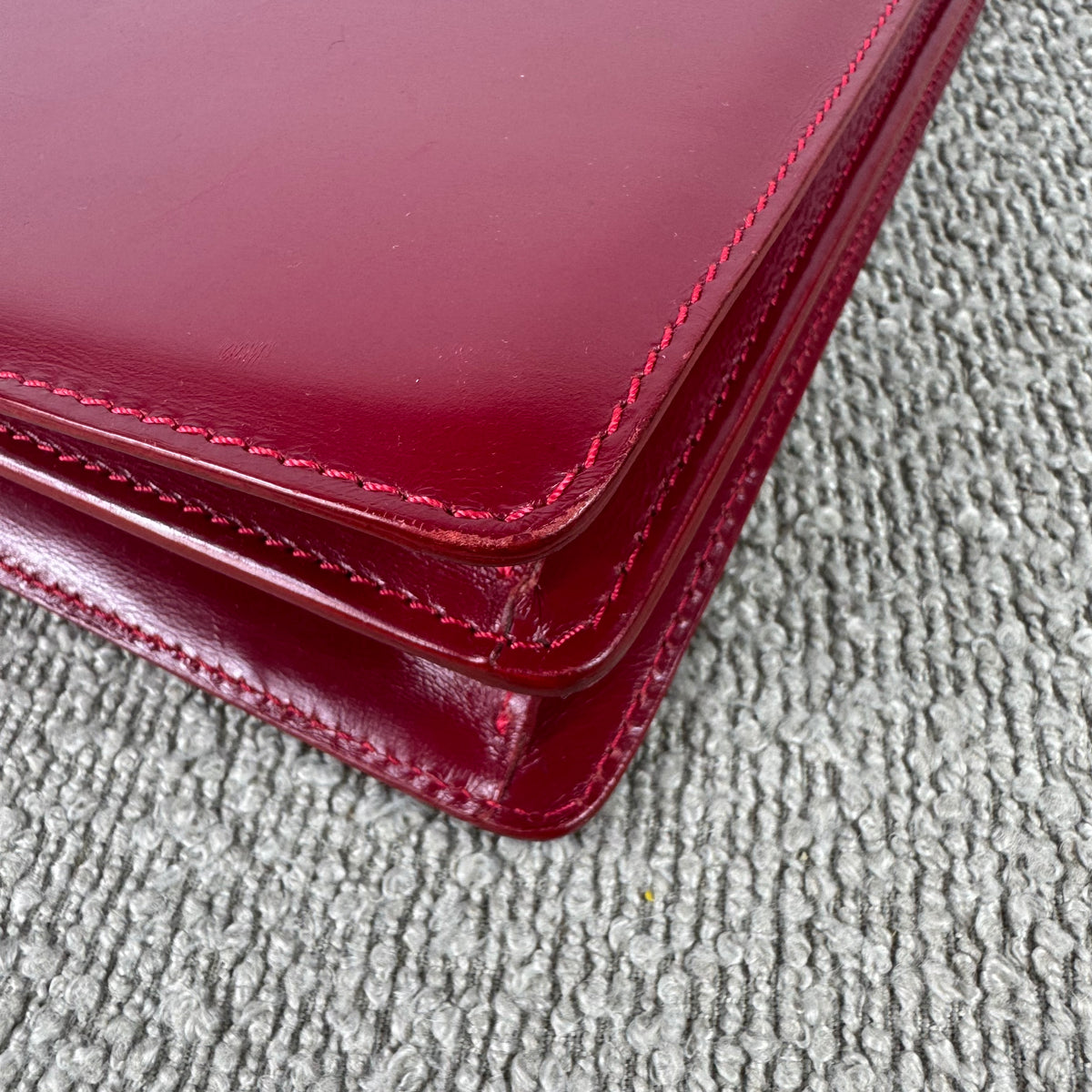 BVLGARI Limited Edition Handtasche – Rotes Leder – Nr. 228/888