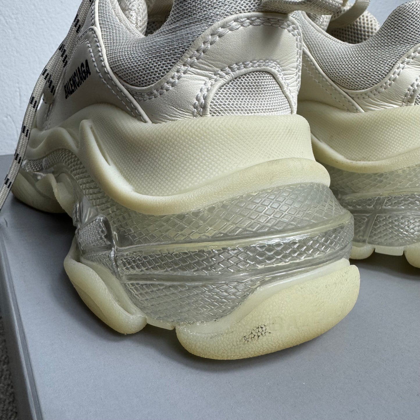 Balenciaga Triple S Clear Sole – Größe 37